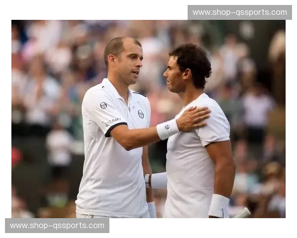 涅槃与荣光：LFY与LGD的史诗对决，谁能问鼎巅峰？